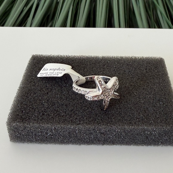 Lia Sophia Jewelry - Lia Sophia Silver Starfish Crystal Ring